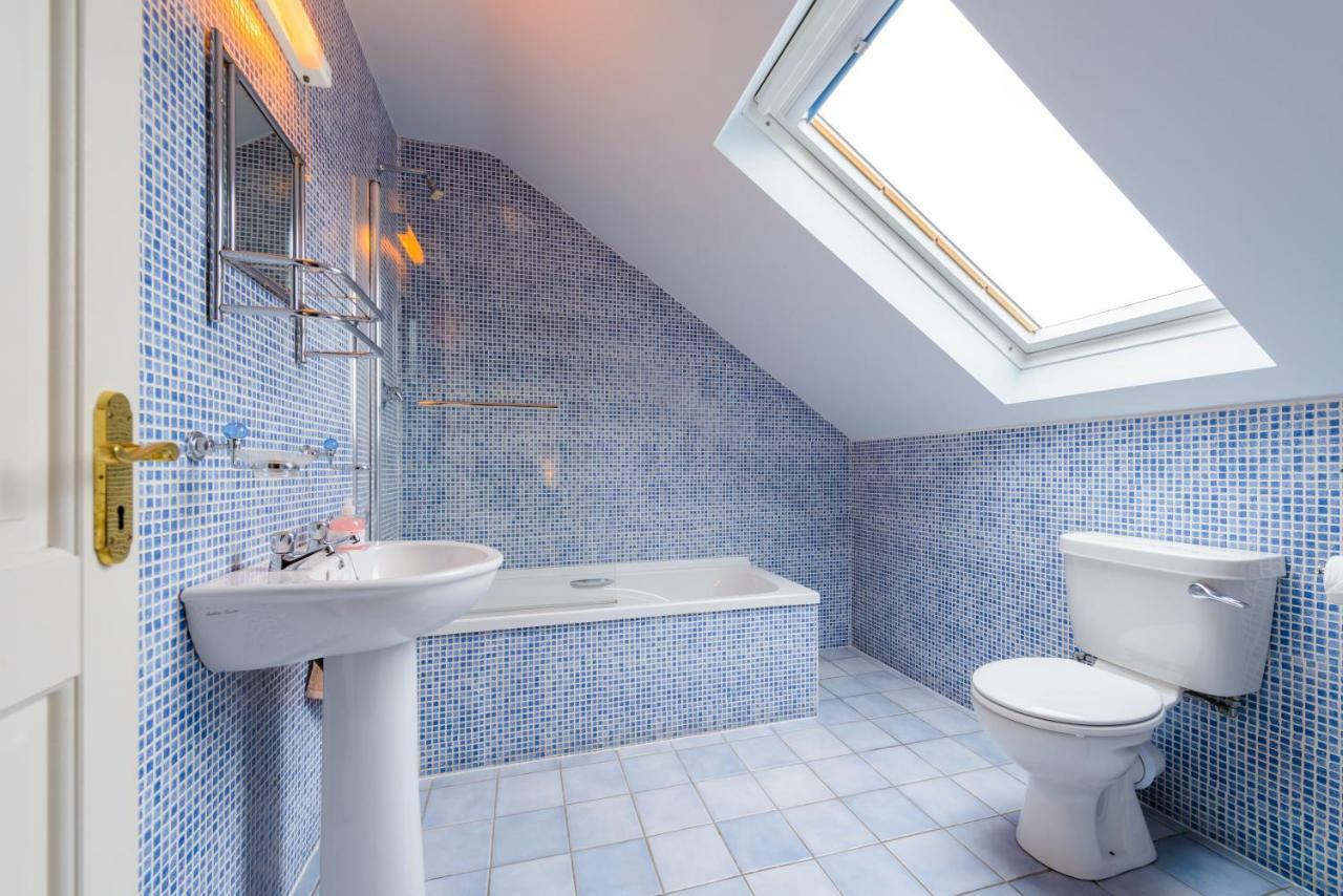 Dingle Centre Townhouse An Capall Dubh دينغل المظهر الخارجي الصورة