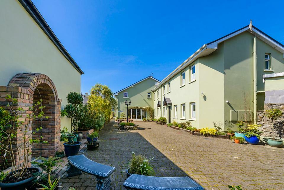 Dingle Centre Townhouse An Capall Dubh دينغل المظهر الخارجي الصورة